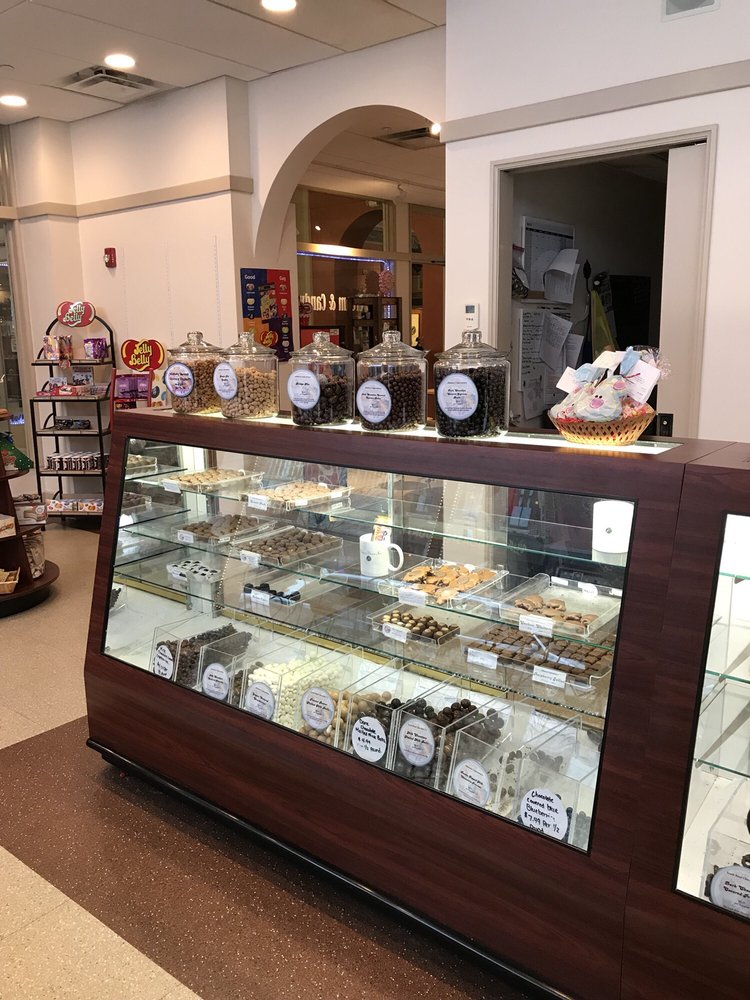 Ice Cream & Candy Shoppe Logo
