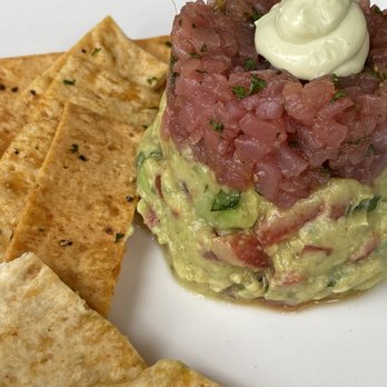 Tommy Bahama Restaurant - Tuna poke appetizer - Cocktail Bars Near Me - Jupiter, Florida
