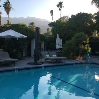 Descanso Resort - The Descanso Resort Pool during the Twilight Hours. - Resorts Near Me - Palm Springs, California Descanso Resort - The Descanso Resort Pool during the Twilight Hours. - Resorts Near Me - Palm Springs, California