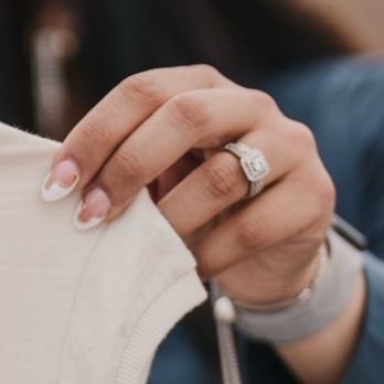 Pro Nails Spa - Add a twist n' a bit of gold to your regular french tips! - Nail Salons Near Me - Westminster, California Pro Nails Spa - Add a twist n' a bit of gold to your regular french tips! - Nail Salons Near Me - Westminster, California