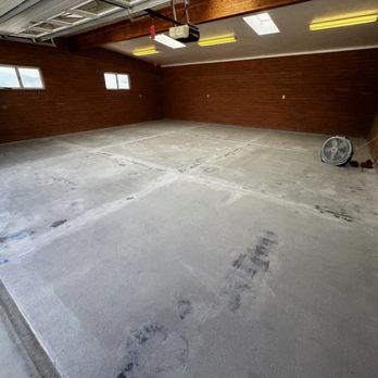 The Hard Deck - Second garage before picture - Flooring Near Me The Hard Deck - Second garage before picture - Flooring Near Me