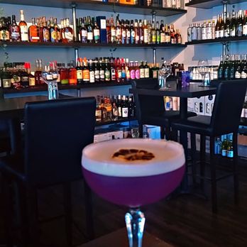 Salute Market - Lavender martini - Wine Bars Near Me - Palm Beach Gardens, Florida Salute Market - Lavender martini - Wine Bars Near Me - Palm Beach Gardens, Florida