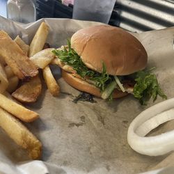 Swaggy P's Kitchen and Coffee Bar - Grilled chicken sandwich