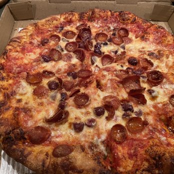Lo Coco's - Alla Paesana with pepperoni and olives - Italian Near Me - Berkeley, California Lo Coco's - Alla Paesana with pepperoni and olives - Italian Near Me - Berkeley, California