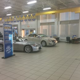 Then empty showroom we waited in for 30 min...