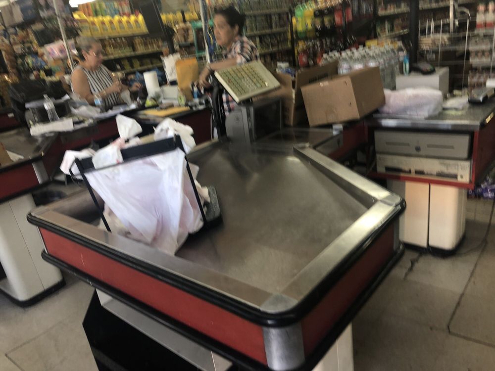 LA CADENA SUPERMARKET Updated October 2024 31 Photos 240 SW 8th