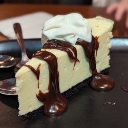 Kelseys Original Roadhouse - White Chocolate Cheesecake