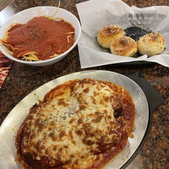 DoughBoys - Large Chicken Parmigiana w/ spaghetti & garlic rolls, already ate the fresh salad. - Pizza Near Me - Fort Lauderdale, Florida
