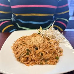 Plia's Kitchen - Pad Thai
