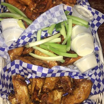 Bird's Nest - Chicken Wings Near Me - Chicago, Illinois