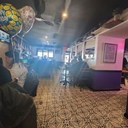 Ariella's Restaurant - Decor