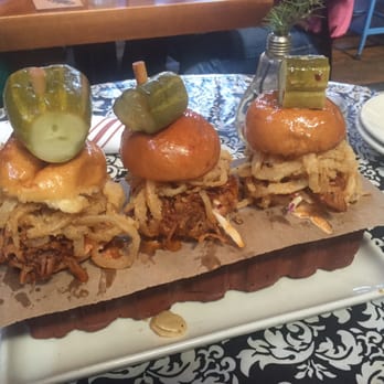 Whiskey Cake - Pulled pork sliders - New American Near Me - Plano, Texas