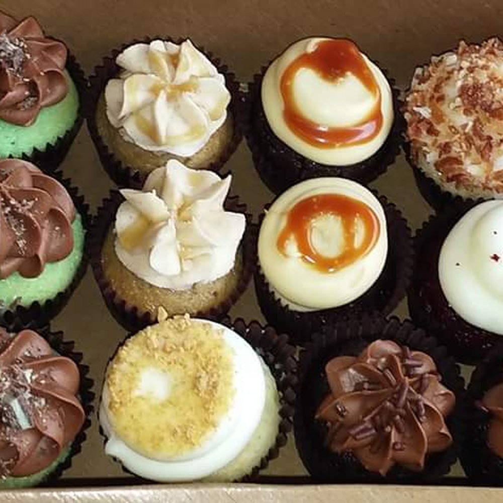 Sugar Cubed Cakes - 12 pack of minis.. Mint/grasshopper Honey/cinnamon Lemon Salted caramel Chioco choco Coconut Red velvet - Cupcakes Near Me - Gresham, Oregon Sugar Cubed Cakes - 12 pack of minis.. Mint/grasshopper Honey/cinnamon Lemon Salted caramel Chioco choco Coconut Red velvet - Cupcakes Near Me - Gresham, Oregon