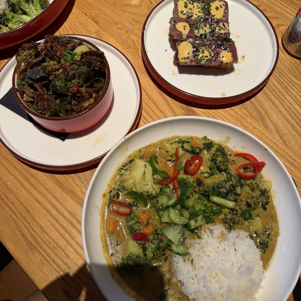 THE YELLOW CURRY Tuna #1 CRISPY BRUSSELS SPROUTS THE YELLOW CURRY Tuna #1 CRISPY BRUSSELS SPROUTS