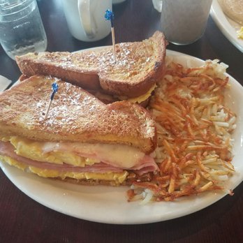 T's Cafe - French toast sandwich was so good!! French toast tasted good on its own. - Breakfast & Brunch Near Me - Solana Beach, California