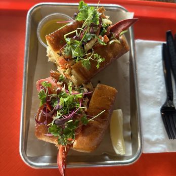 Lobster Lab - Lobster Roll - Sandwiches Near Me - Carlsbad, California
