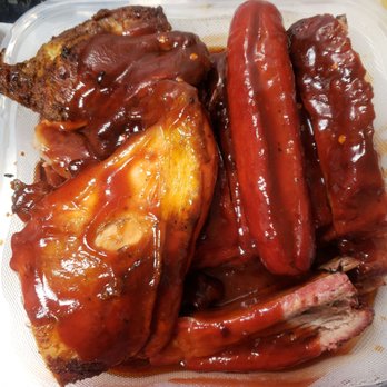 Robert Earl's BBQ - Barbeque Near Me - Long Beach, California Robert Earl's BBQ - Barbeque Near Me - Long Beach, California