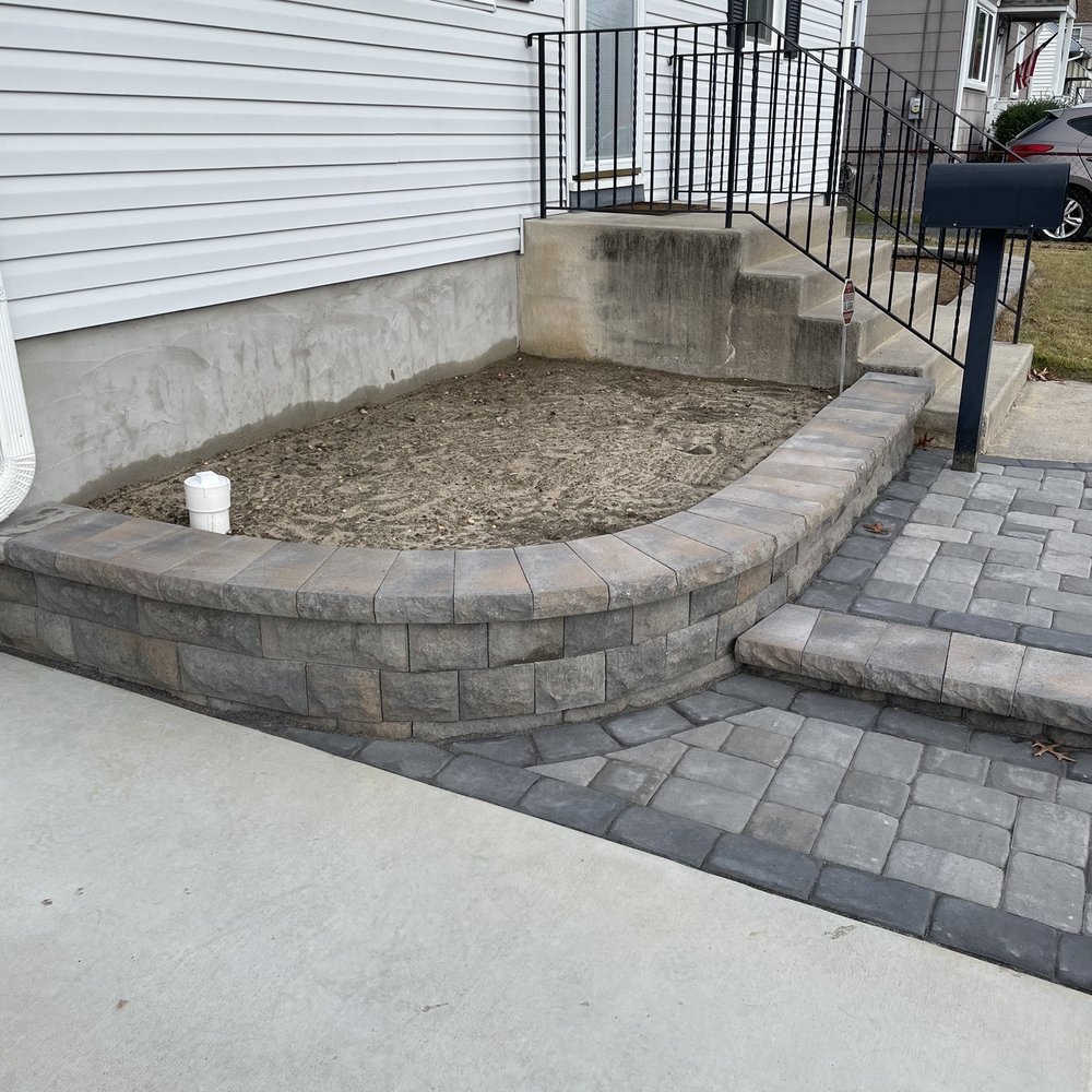 Gill's Landscaping - Pavers, Garden Bed - Landscaping Near Me - Mullica Hill, New Jersey Gill's Landscaping - Pavers, Garden Bed - Landscaping Near Me - Mullica Hill, New Jersey