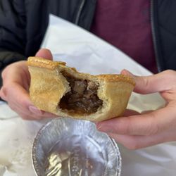 Fish Inn - beef onion pie