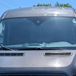 Drivetown Ottawa - Rust in roof that James told me was fixed a week ago