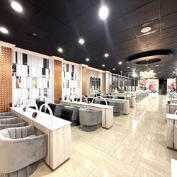 Mimosas Nail Bar