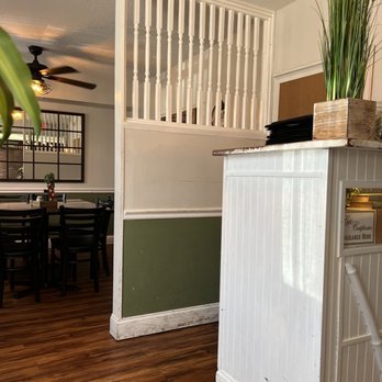 Violas - Seafood Near Me - St. Augustine, Florida