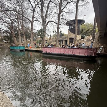 Go Rio Cruises - Boat Tours Near Me - San Antonio, Texas
