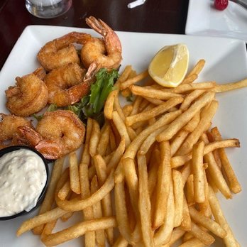 Elliot's - Shrimp basket - Seafood Near Me - Freeport, New York