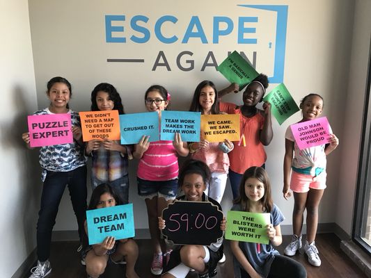 Escape Again Rooms by null
