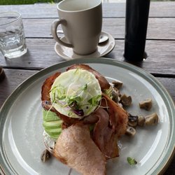 Le Cafe Gourmand - Tartine with additional bacon.
