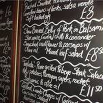 The Fox & Hounds - Pubs Near Me - London, XGL