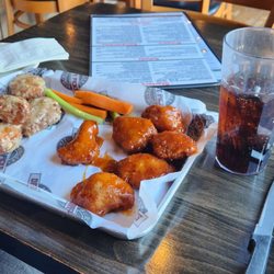 Draft Picks - Garlic parm and mango habanero boneless wings!