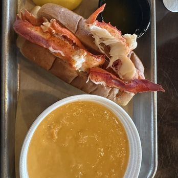 Gaskins Barbecue and Lobster - Ghetto lobster roll & Lobster bisque - Barbeque Near Me - Lakeland, Florida Gaskins Barbecue and Lobster - Ghetto lobster roll & Lobster bisque - Barbeque Near Me - Lakeland, Florida