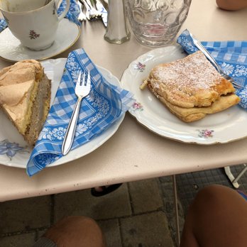 Vollpension Generationencafé - Cafes Near Me - Vienna, 9 Vollpension Generationencafé - Cafes Near Me - Vienna, 9