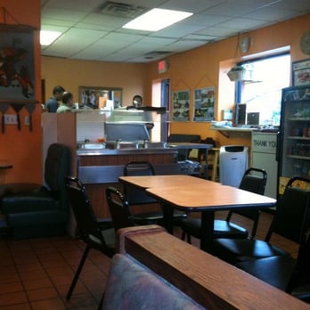 Aladdin Sweets & Cafe - Minimalist decor - Indian Near Me - Hamtramck, Michigan Aladdin Sweets & Cafe - Minimalist decor - Indian Near Me - Hamtramck, Michigan