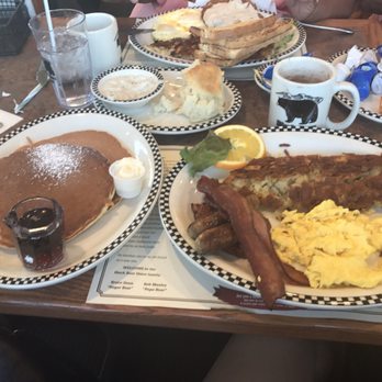Black Bear Diner Fullerton - This was called "the grizz" - American Near Me - Fullerton, California
