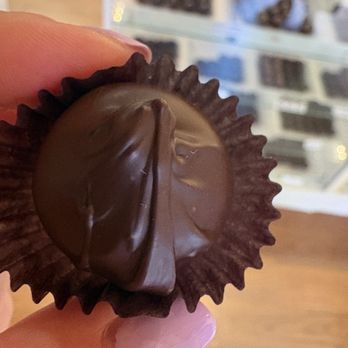 Dean's Sweets - blueberry truffle - Chocolatiers & Shops Near Me - Portland, Maine Dean's Sweets - blueberry truffle - Chocolatiers & Shops Near Me - Portland, Maine