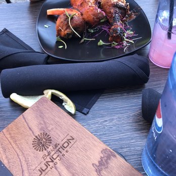 Brett Hull's Junction House - Hot wings even though they used chicken legs - Venues & Event Spaces Near Me - Wentzville, Missouri Brett Hull's Junction House - Hot wings even though they used chicken legs - Venues & Event Spaces Near Me - Wentzville, Missouri