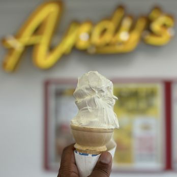 YELLOW KORNER Andy YEUNG サイズ48×29cm VERTICAL CITY, Asian Cities, ANDY YEUNG · Art photographs