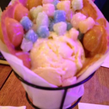 520 Dessert - Ice cream sundae with egg puff waffle - Desserts Near Me - Flushing, New York
