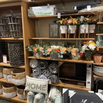 Kirkland's - Home Decor Near Me - Brandon, Florida