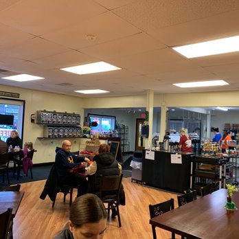 The Howland Bean - people sitting at tables in a restaurant - Coffee & Tea Near Me - Warren, Ohio