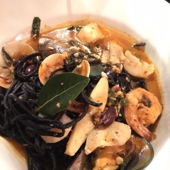 Casanova Italian Restaurant - LINGUINE "SEAFOOD" PESCATORE - Excellent - Italian Near Me - Makawao, Hawaii