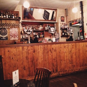 The Gas Lamp - Pubs Near Me - Manchester, XGM