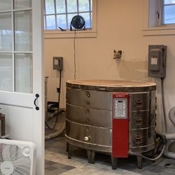 Bantam Tileworks - Kiln in studio