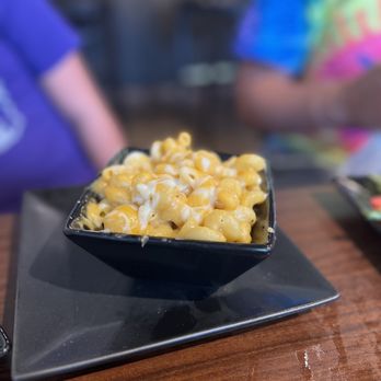 10Tavern - Mac and Chhese - Burgers Near Me - Thurmont, Maryland