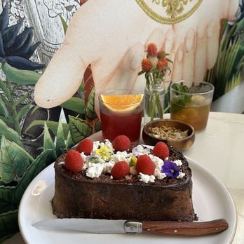 Atelier Manna - Spanish French toast - IG @bougiefoodieboi - Cafes Near Me - Encinitas, California