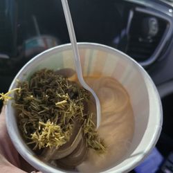 Zeina’s Frozen Yogurt