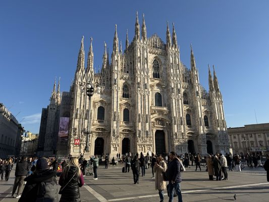 Piazza del Duomo by null