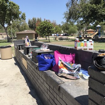 Lakeview Park - Playgrounds Near Me - Santa Fe Springs, California